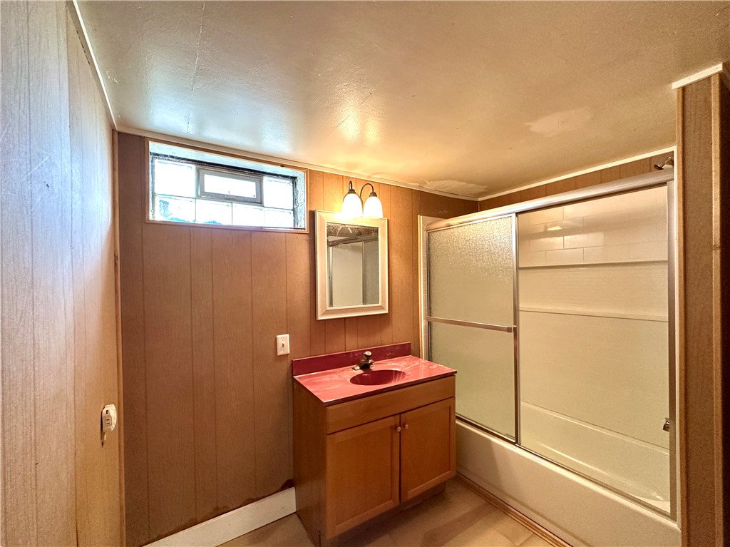 Neshannock Twp, Pennsylvania 16105, United States, 3 Bedrooms Bedrooms, ,2 BathroomsBathrooms,Residential,Active,232280