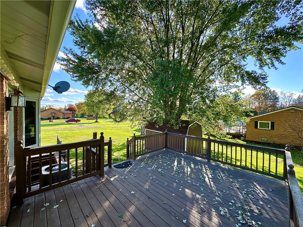 Neshannock Twp, Pennsylvania 16105, United States, 3 Bedrooms Bedrooms, ,2 BathroomsBathrooms,Residential,Active,232280