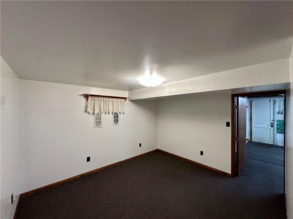 Neshannock Twp, Pennsylvania 16105, United States, 3 Bedrooms Bedrooms, ,2 BathroomsBathrooms,Residential,Active,232280