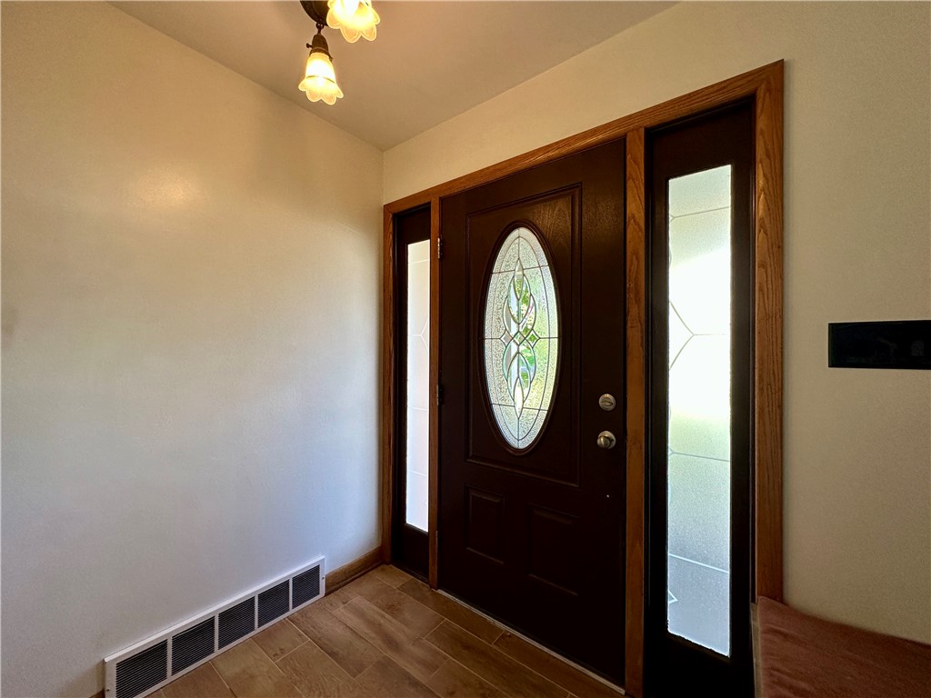 Neshannock Twp, Pennsylvania 16105, United States, 3 Bedrooms Bedrooms, ,2 BathroomsBathrooms,Residential,Active,232280