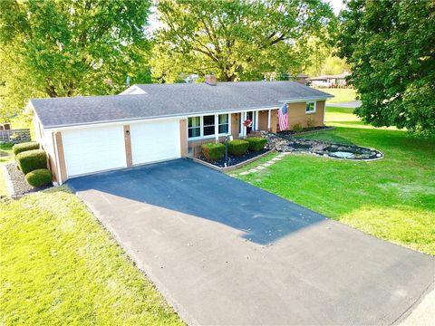 Photo of 3025 Spring Garden Ave, New Castle, PA 16105 (MLS # 1726653)