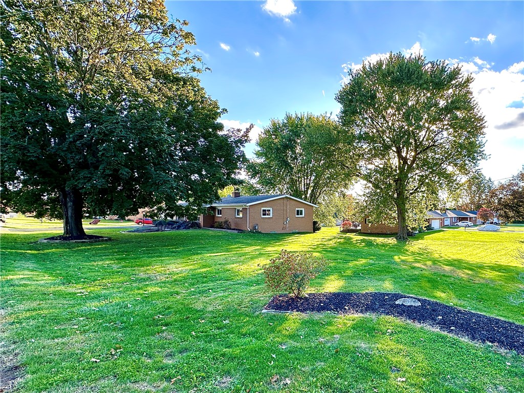 Neshannock Twp, Pennsylvania 16105, United States, 3 Bedrooms Bedrooms, ,2 BathroomsBathrooms,Residential,Active,232280