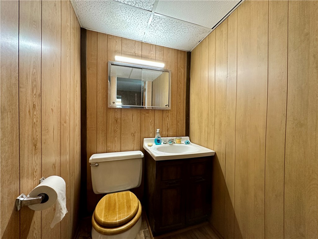 Neshannock Twp, Pennsylvania 16105, United States, 3 Bedrooms Bedrooms, ,2 BathroomsBathrooms,Residential,Active,232280