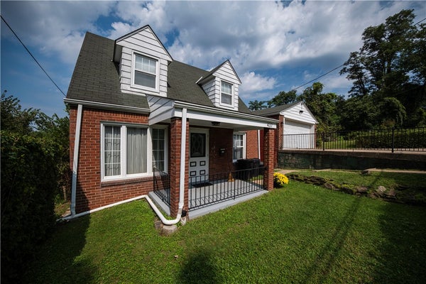 437 VIRGINIA AVE, AMBRIDGE, PA 15003 - Image 31f39b619f6bd31ce84e7f0c622b0558/4016202425