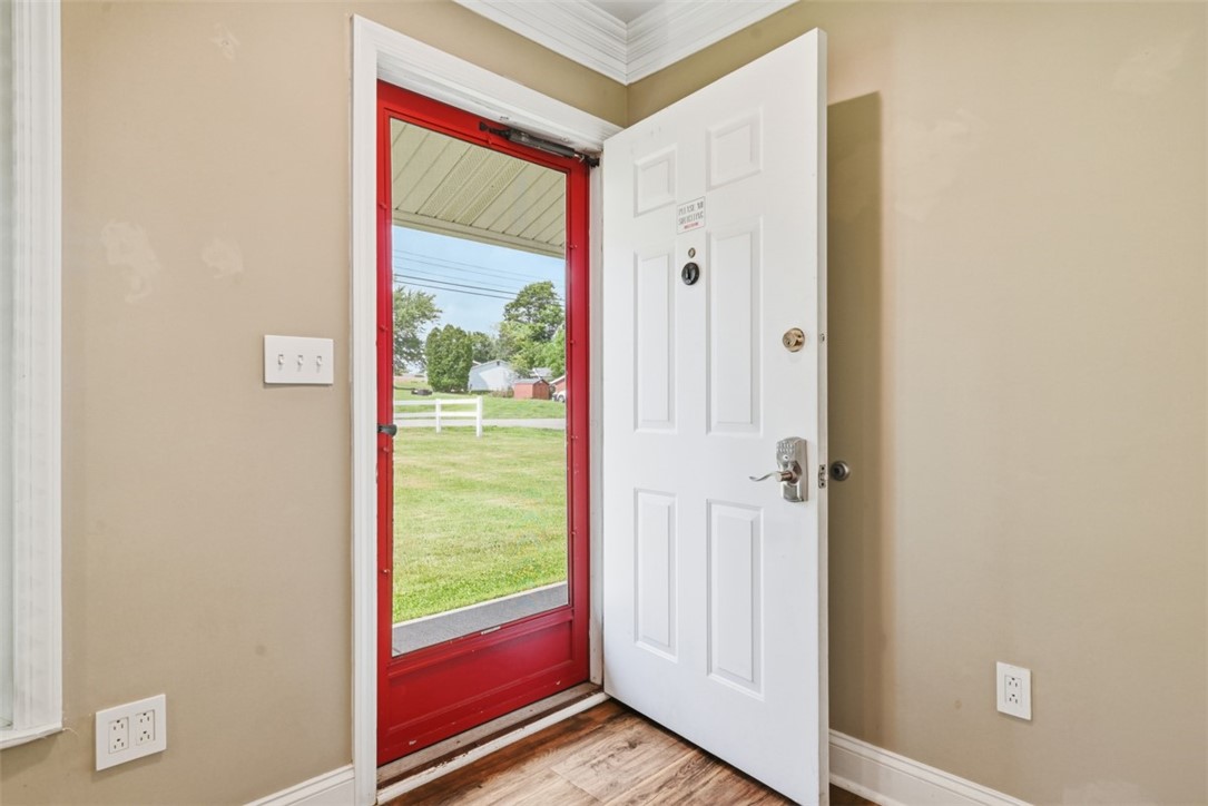 225 Sandalwood Dr