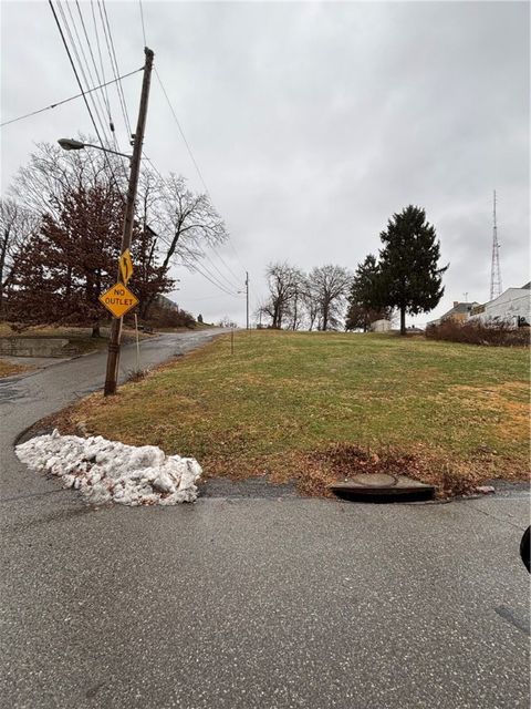 Photo of 1732-1734 Greenleaf Street, Pittsburgh, PA 15211 (MLS # 1735938)