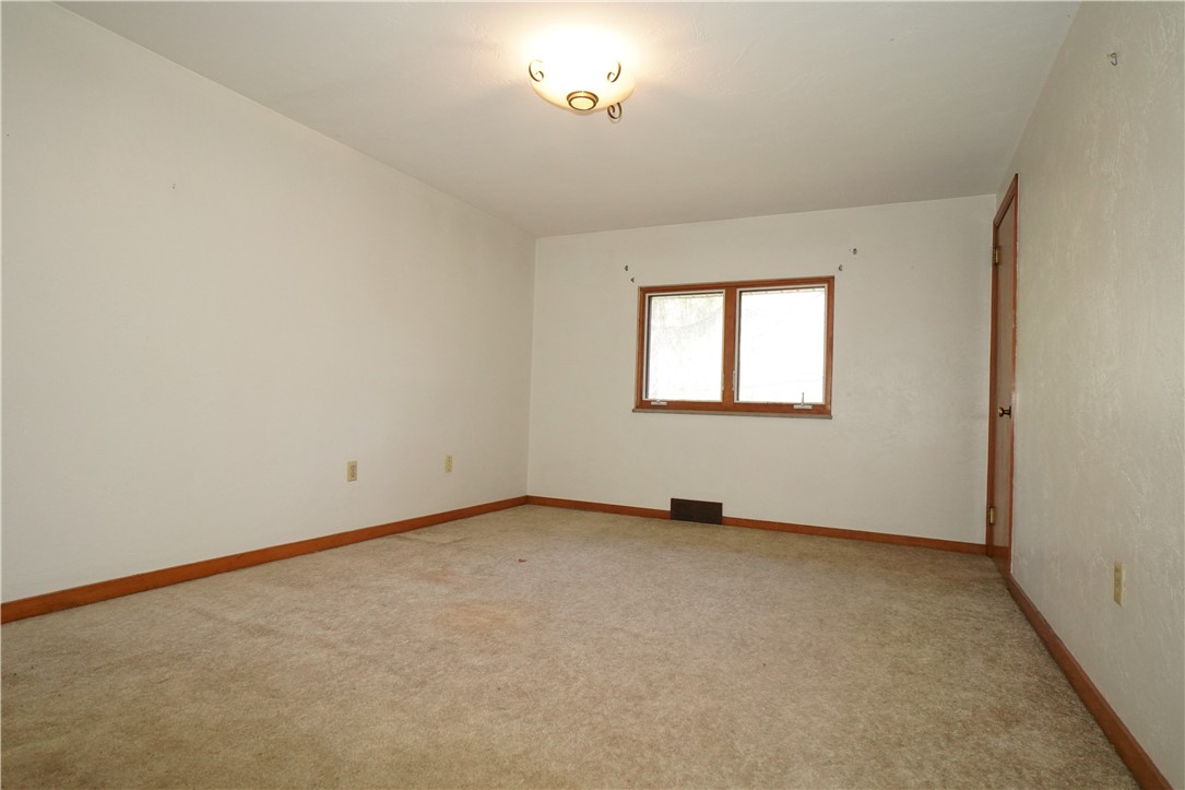 Castle Shannon, Pennsylvania 15234, United States, 3 Bedrooms Bedrooms, ,3 BathroomsBathrooms,Residential,Active,43334