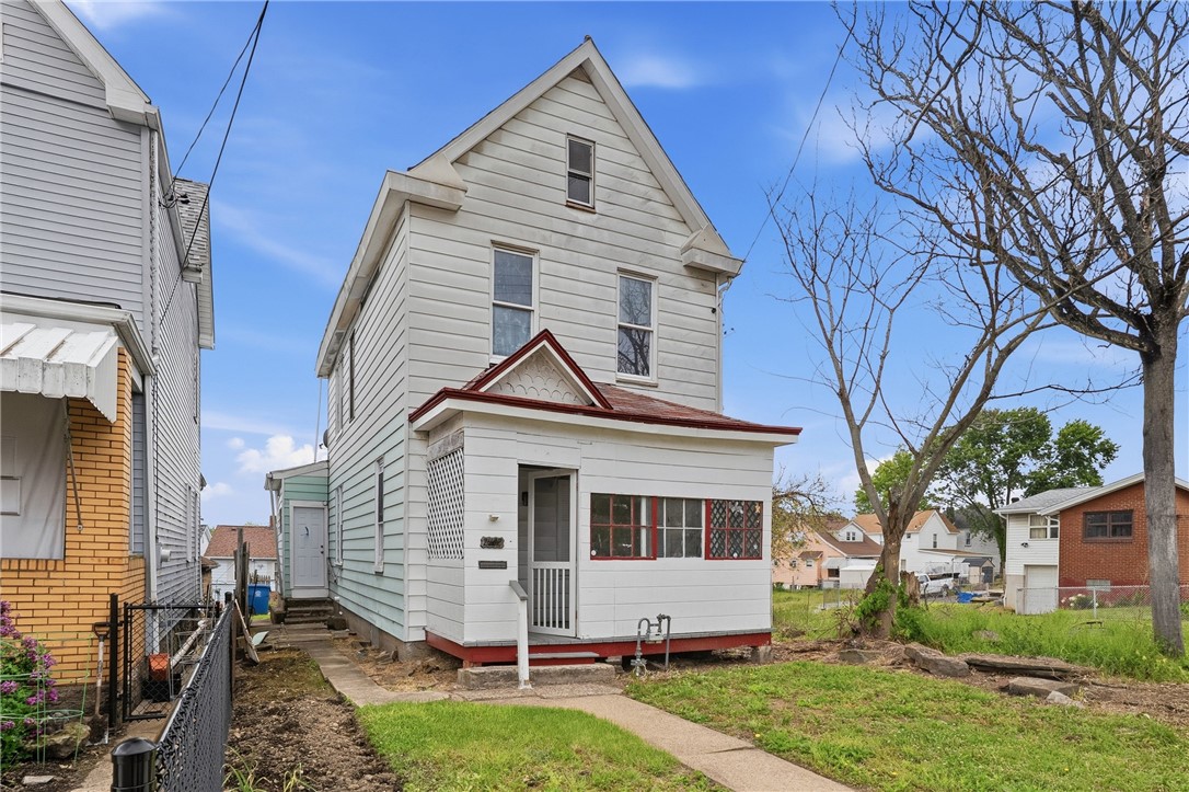 2402 Grandview Avenue