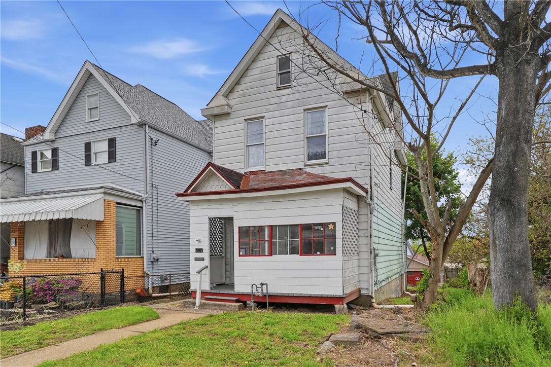 2402 Grandview Avenue