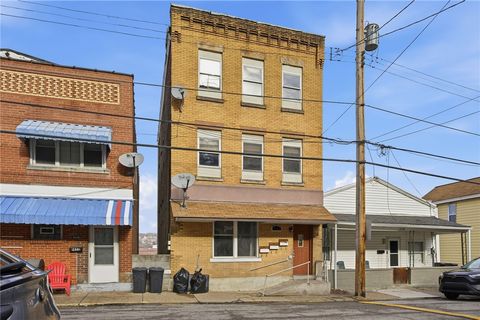 Photo of 1450 Fleming Ave, Mc Kees Rocks, PA 15136 (MLS # 1736954)