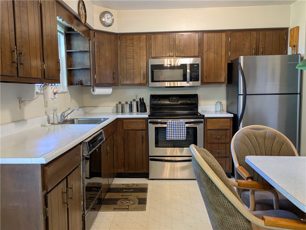 411 Orchard Avenue Ave, Scottdale, Pennsylvania image 11