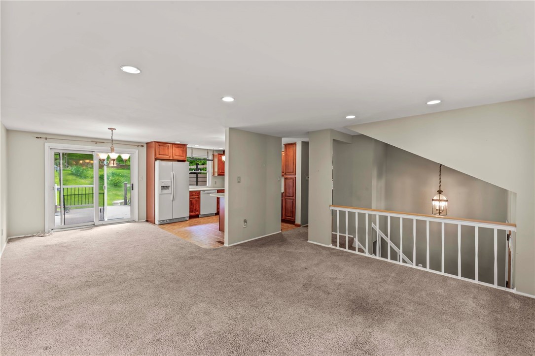 344 Fruitwood Dr. Dr, Bethel Park, Pennsylvania image 3