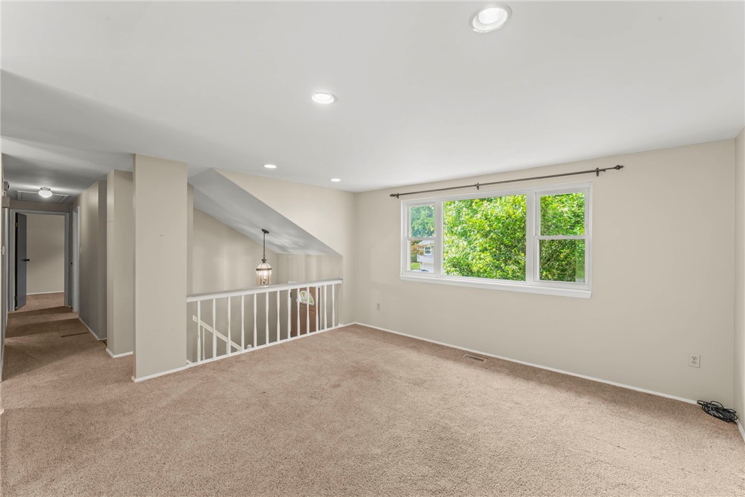 344 Fruitwood Dr. Dr, Bethel Park, Pennsylvania image 2