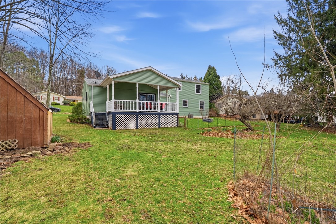 121 Parklane Dr