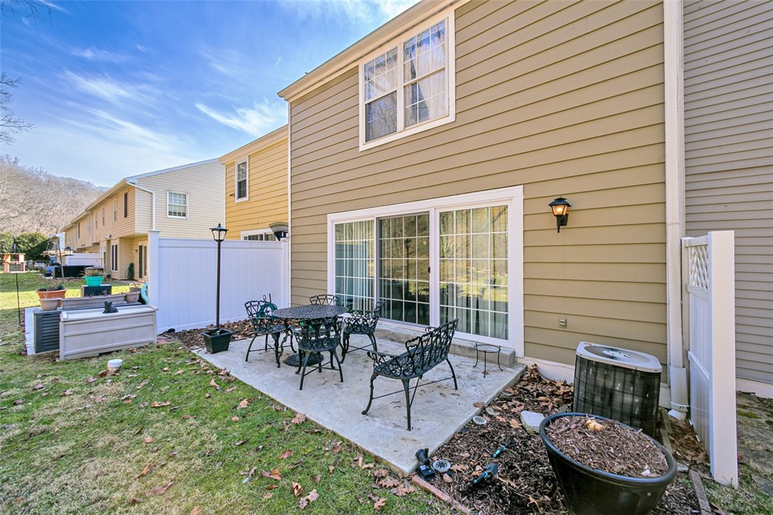 129 Commons Drive Dr, Oakmont, Pennsylvania image 6
