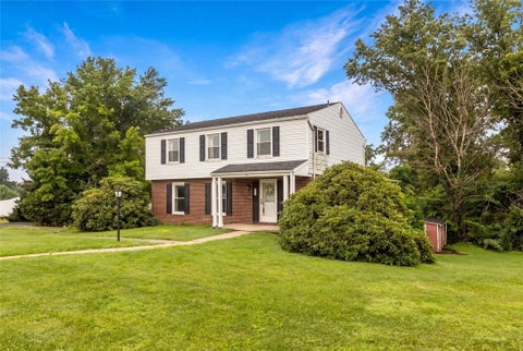 Photo of 26 Mohawk Dr, Greensburg, PA 15601 (MLS # 1764273)