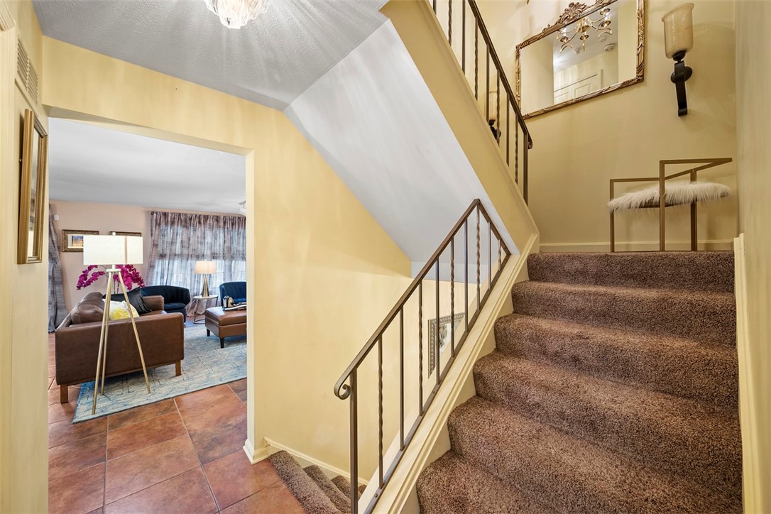 417 Glendale Court, Monroeville, Pennsylvania image 3