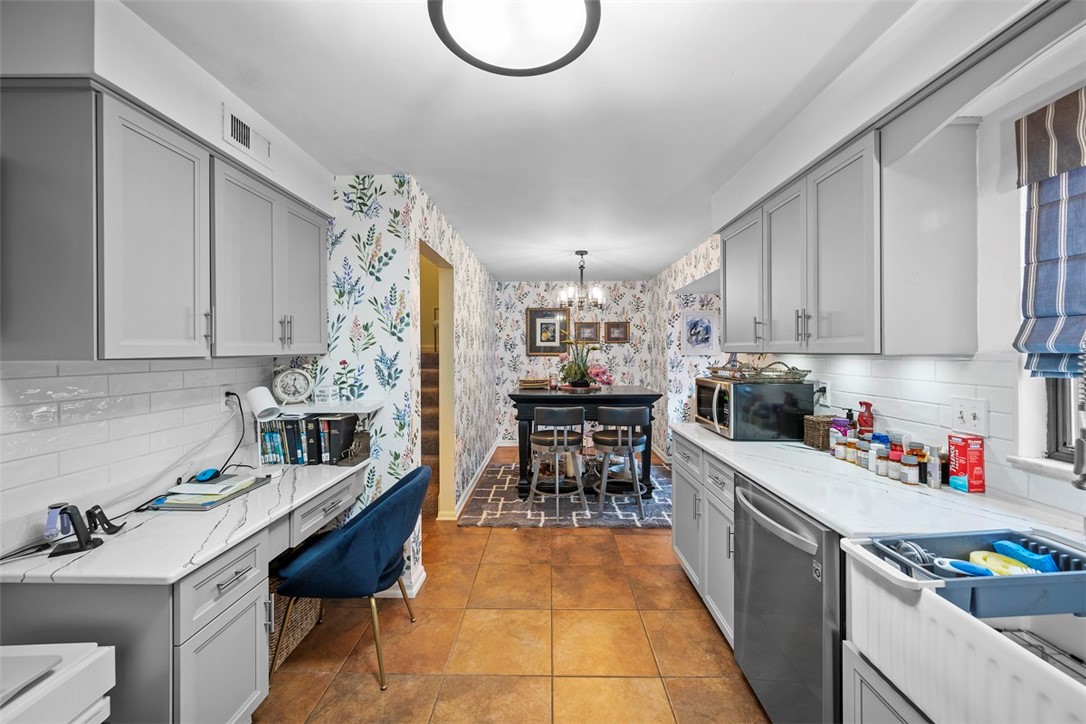417 Glendale Court, Monroeville, Pennsylvania image 11