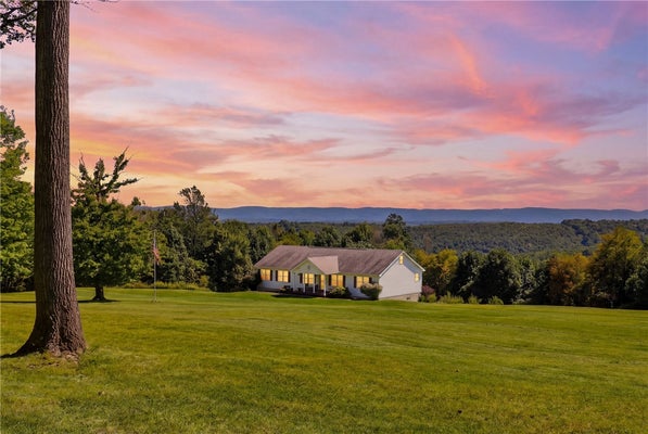 360 AUSTIN BLVD, ACME, PA 15610 - Image 32bd0c76f55dae8cdc7d4d2f636df94f/3534166616