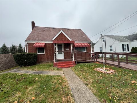 Photo of 1323 Lincoln Way, White Oak, PA 15131 (MLS # 1732230)