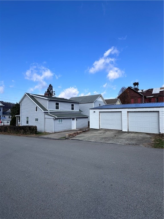 Dunbar, Pennsylvania 15431, United States, 2 Bedrooms Bedrooms, ,1 BathroomBathrooms,Residential,Active,248091