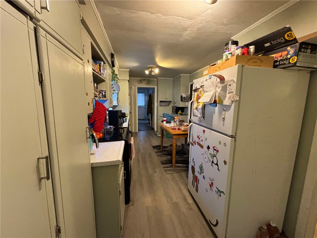319 Cedar Ave Ave, Sharon, Pennsylvania image 6