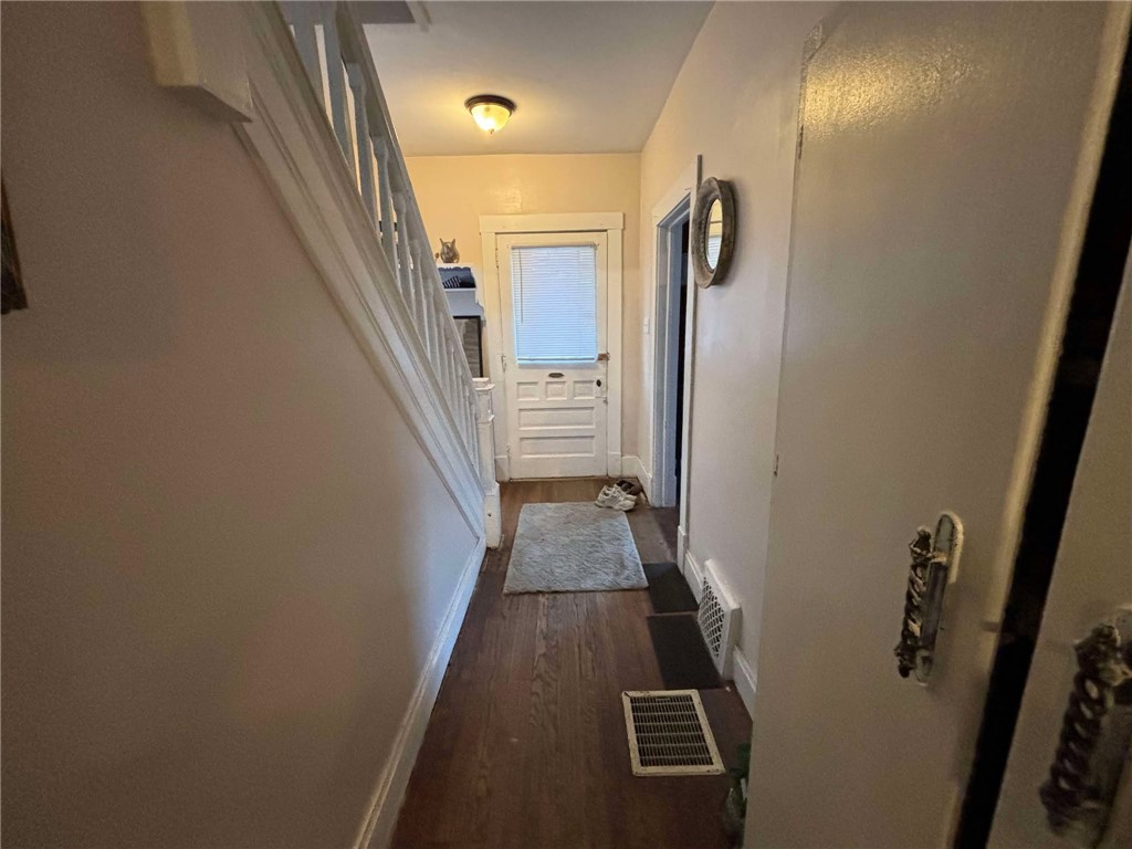 319 Cedar Ave Ave, Sharon, Pennsylvania image 8