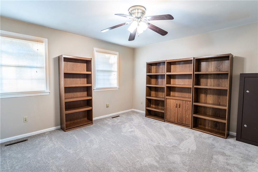 Twp Of But SE, Pennsylvania 16001, United States, 4 Bedrooms Bedrooms, ,3 BathroomsBathrooms,Residential,Pending,32921