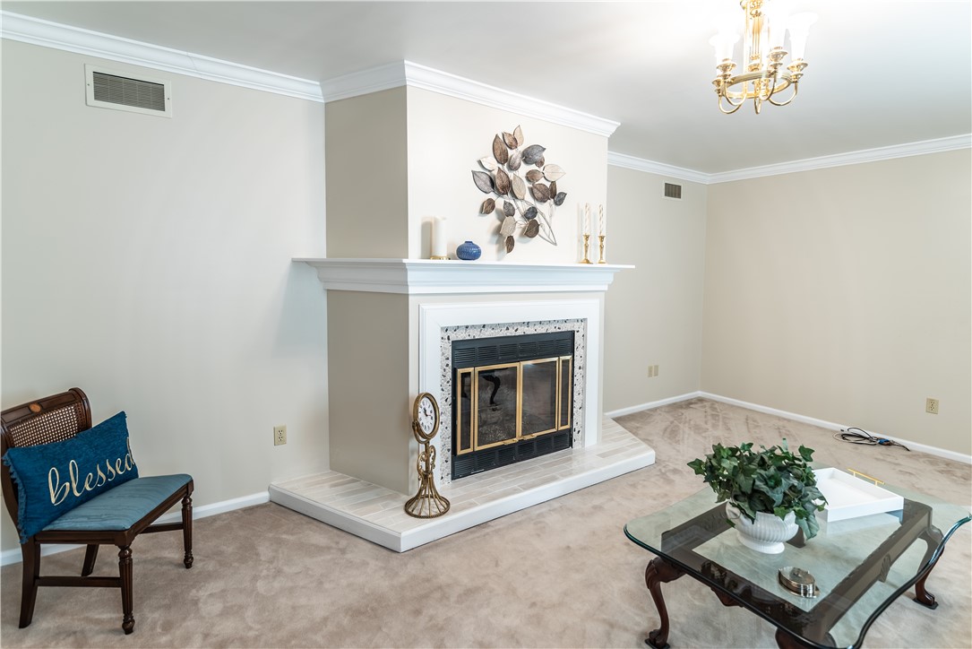 Twp Of But SE, Pennsylvania 16001, United States, 4 Bedrooms Bedrooms, ,3 BathroomsBathrooms,Residential,Pending,32921