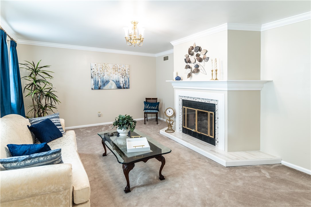 Twp Of But SE, Pennsylvania 16001, United States, 4 Bedrooms Bedrooms, ,3 BathroomsBathrooms,Residential,Pending,32921