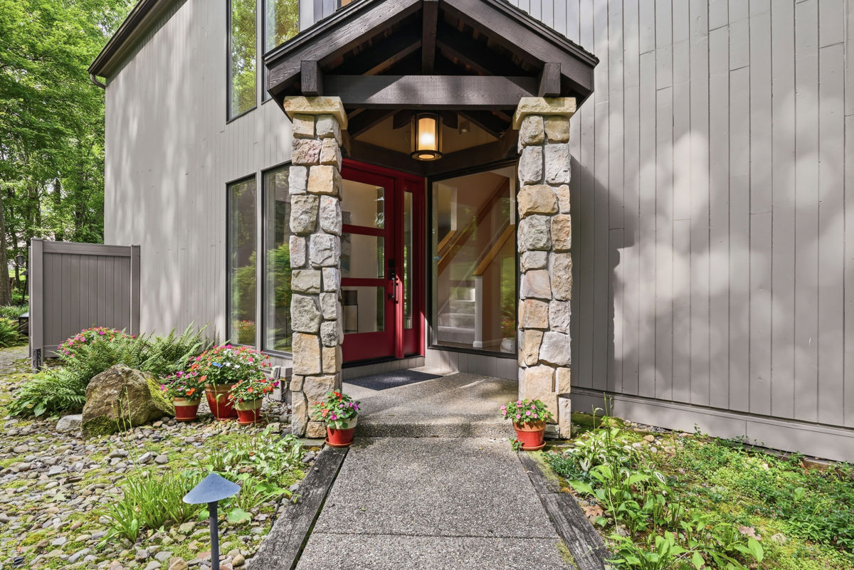 313 Bridge Brook Lane