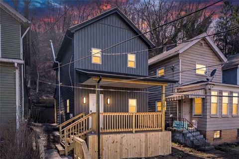 Photo of 2528 Beaver Ave, Monaca, PA 15061 (MLS # 1744839)