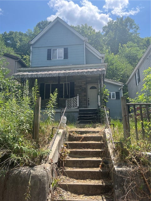 Photo of 512 Glenn St, Wilmerding, PA 15148 (MLS # 1763140)