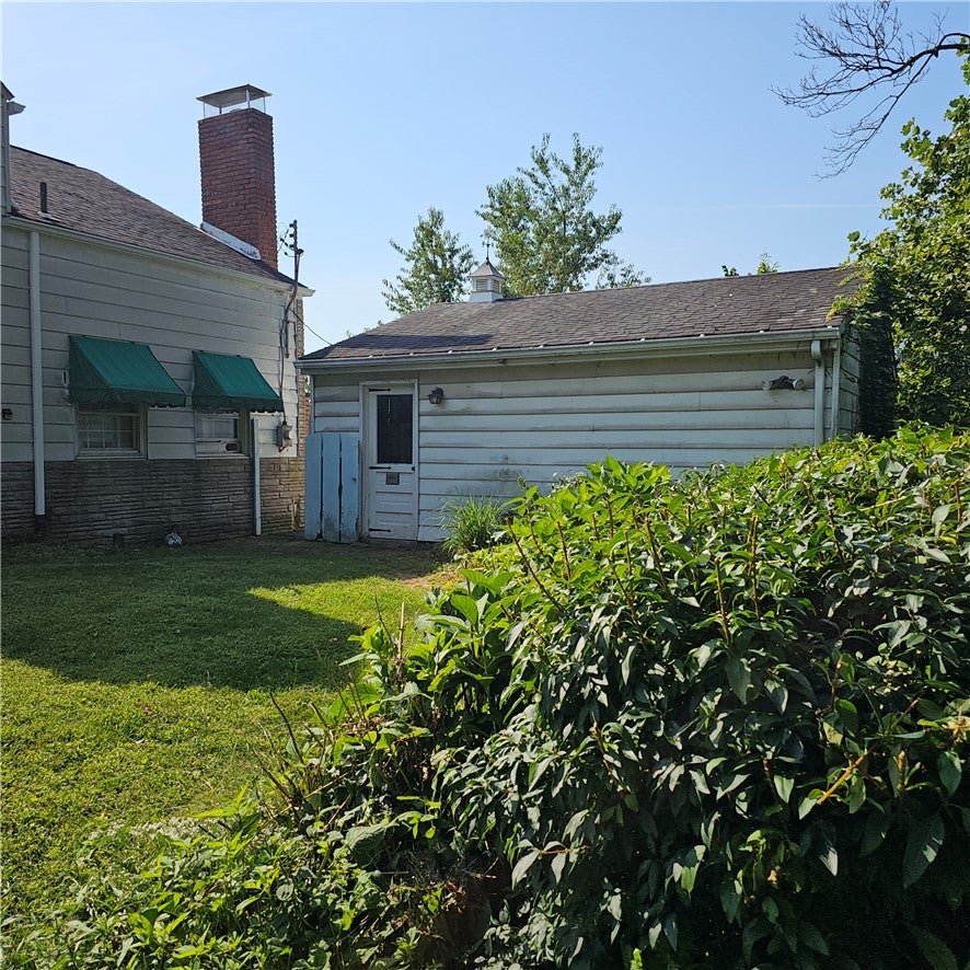 1311 Ridge Road