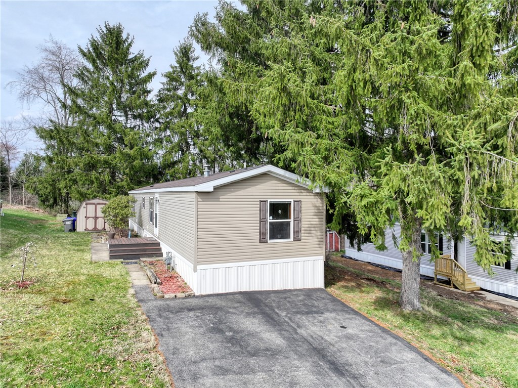 203 Forest Dr