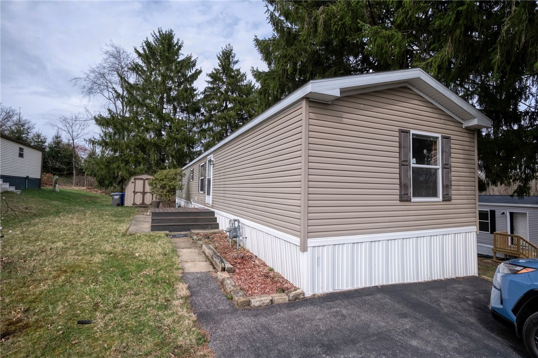 203 Forest Dr