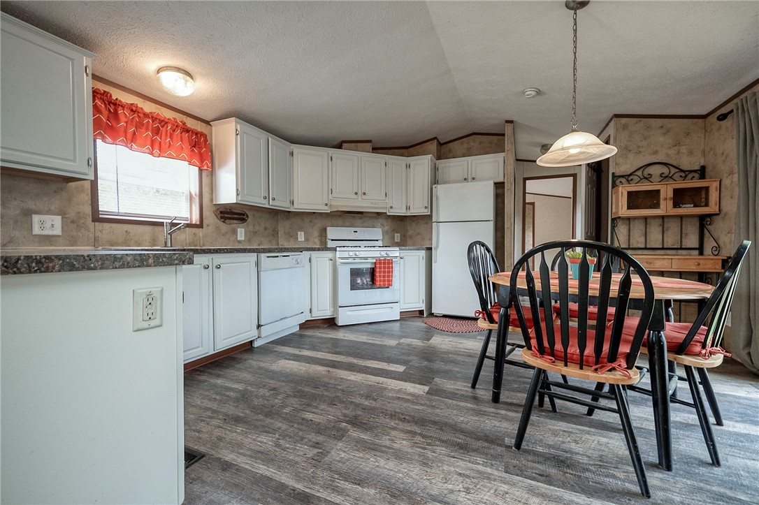 Cranberry Twp, Pennsylvania 16066, United States, 3 Bedrooms Bedrooms, ,2 BathroomsBathrooms,Residential,Active,104182