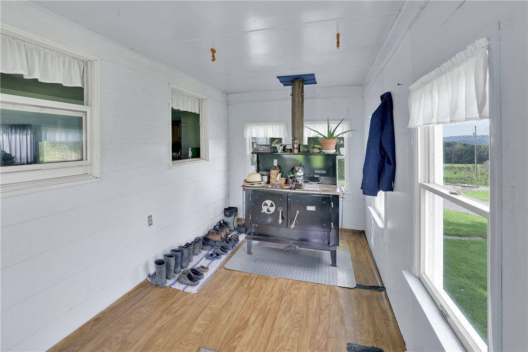 163 King Rd
