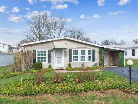 Photo of 246 Ridge Ln, Murrysville, PA 15668 (MLS # 1742718)