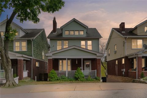 Photo of 2805 Philadelphia Ave, Pittsburgh, PA 15216 (MLS # 1749490)