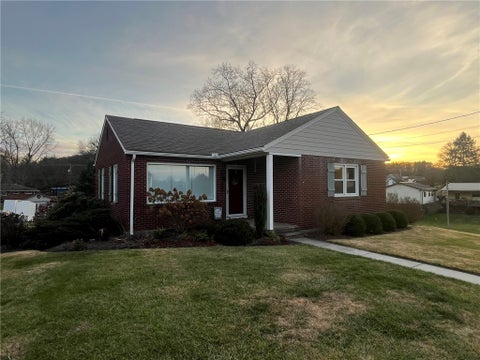 Photo for 586 STERLING DR.