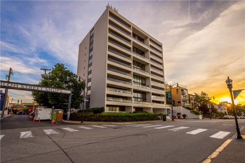 Photo of 111 Grandview Ave #702, Pittsburgh, PA 15211 (MLS # 1760059)