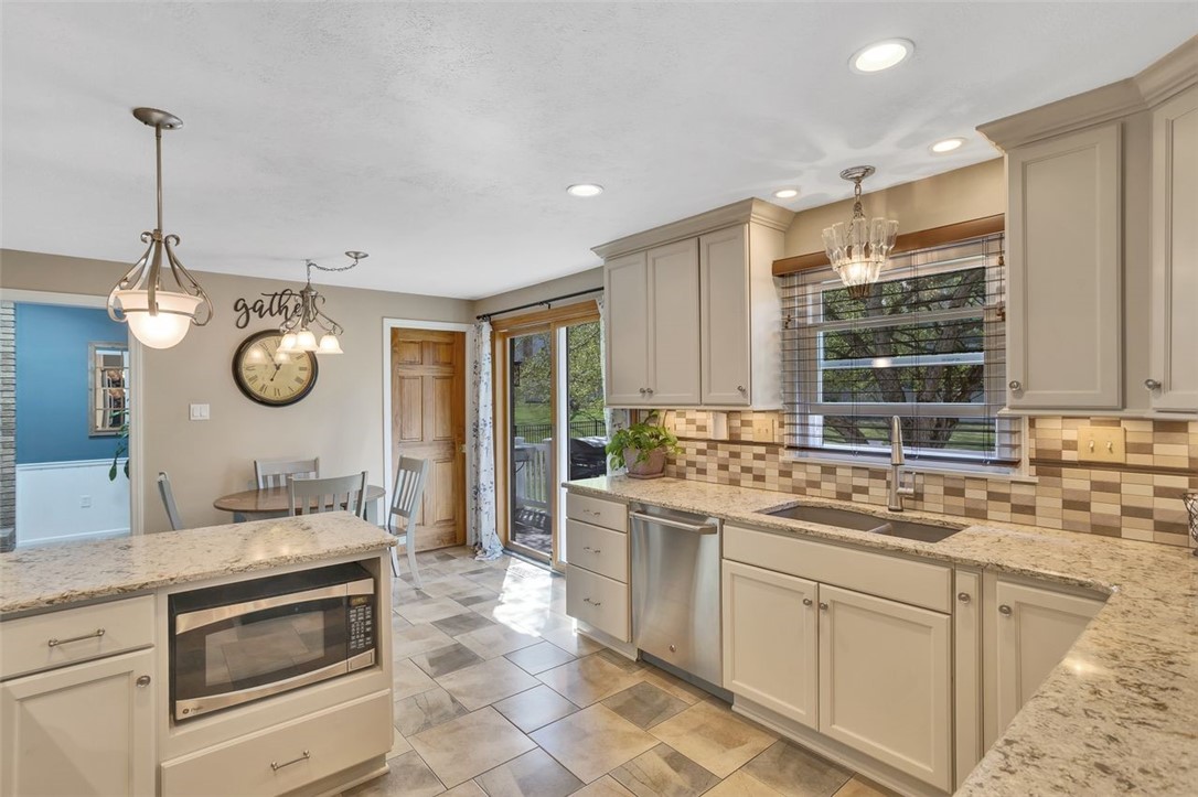 34 Fieldstone Pl