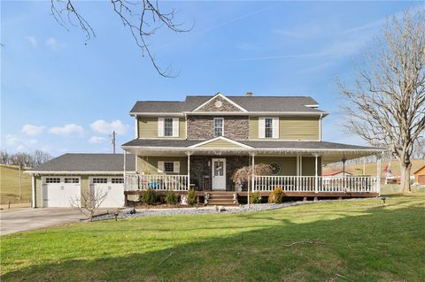 Photo of 34 Cherry Farm Ln, Dunbar, PA 15431 (MLS # 1736489)