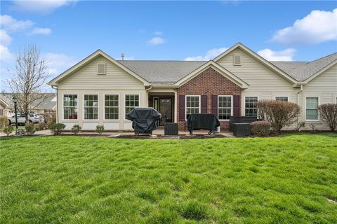 Photo of 2061 Isleworth Ln, Cranberry Twp, PA 16066 (MLS # 1746613)