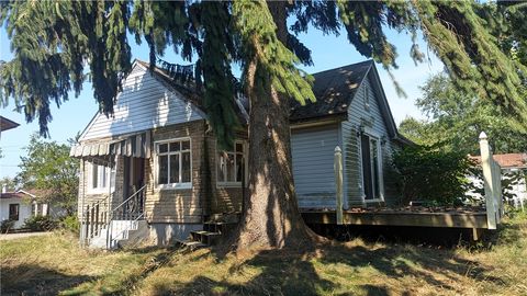 Photo of 1034 Logan Rd, North Versailles, PA 15137 (MLS # 1743254)