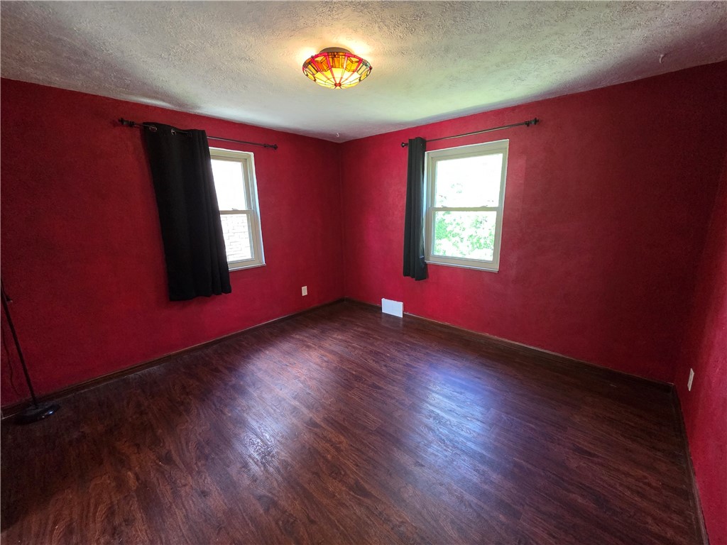 1111 Bellaire Ave