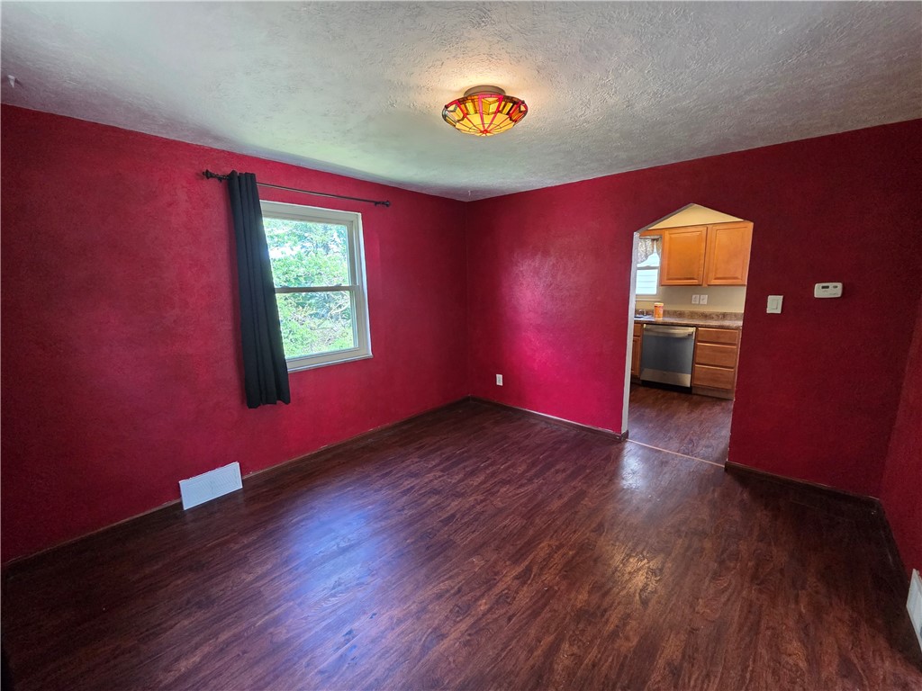 1111 Bellaire Ave