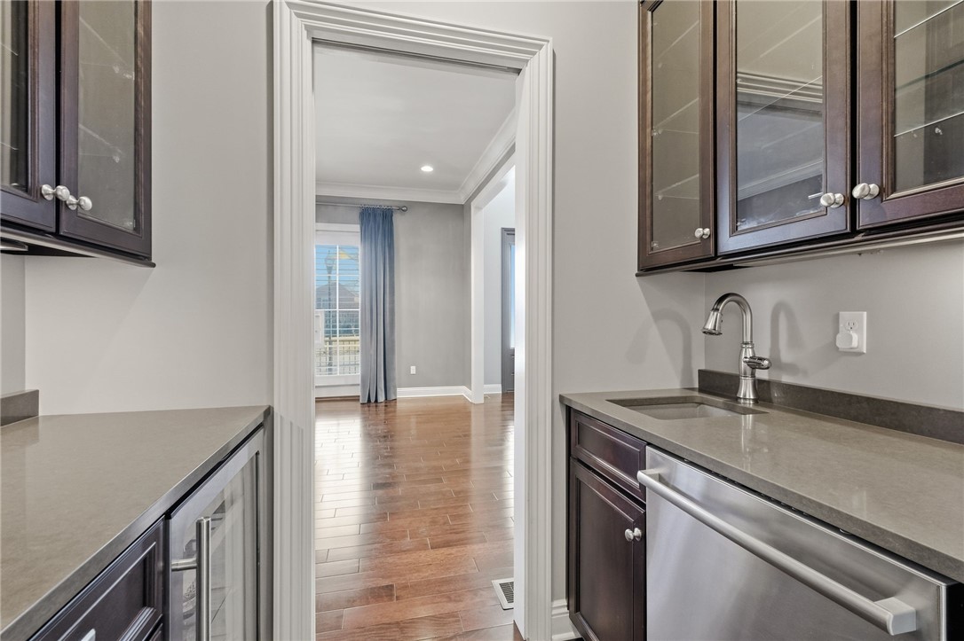 Pittsburgh, Pennsylvania, 15217, United States, 6 Bedrooms Bedrooms, ,6 BathroomsBathrooms,Residential,Active,2023359