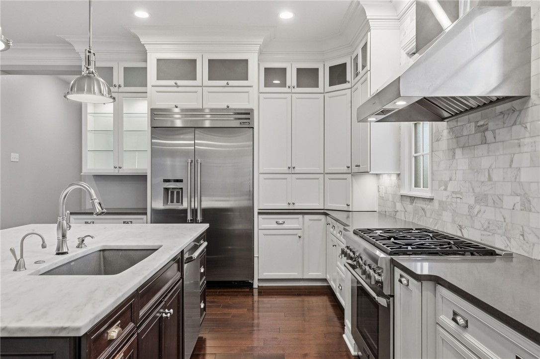 Pittsburgh, Pennsylvania, 15217, United States, 6 Bedrooms Bedrooms, ,6 BathroomsBathrooms,Residential,Active,2023359